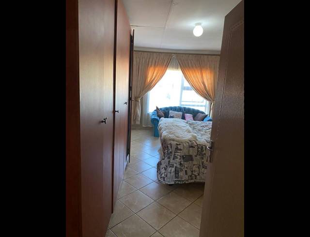 3 BEDROOM HOUSE FOR SALE IN THE ORCHARDS